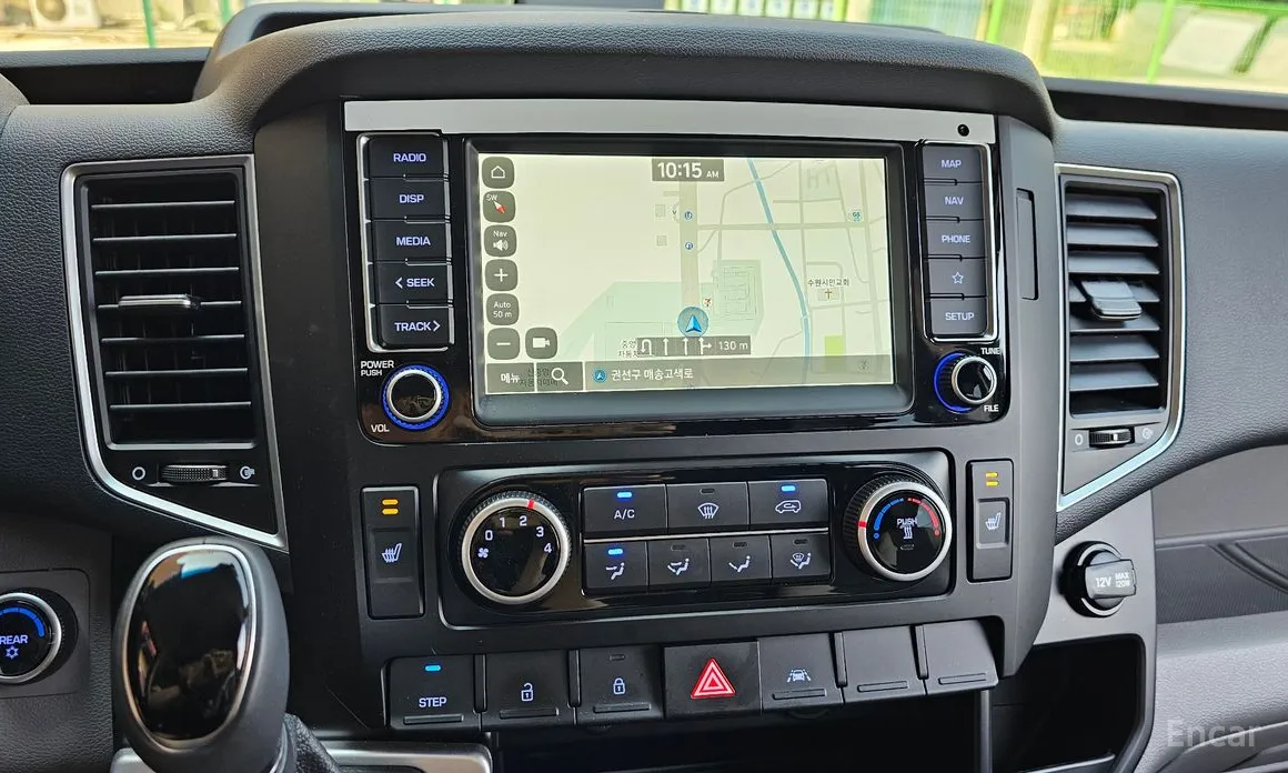 Hyundai Solati 2015 15-seater