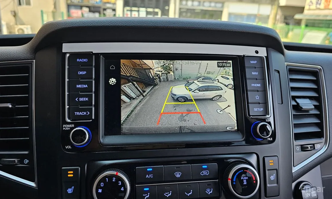 Hyundai Solati 2015 15-seater