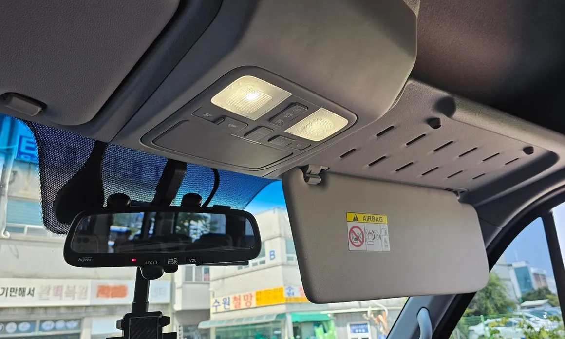 Hyundai Solati 2015 15-seater