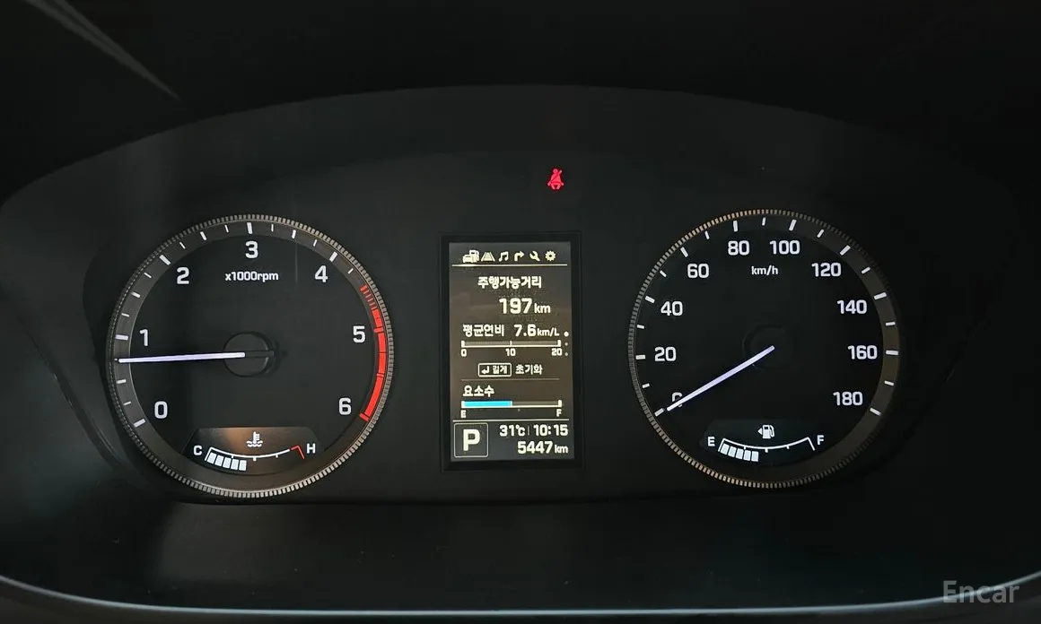 Hyundai Solati 2015 15-seater