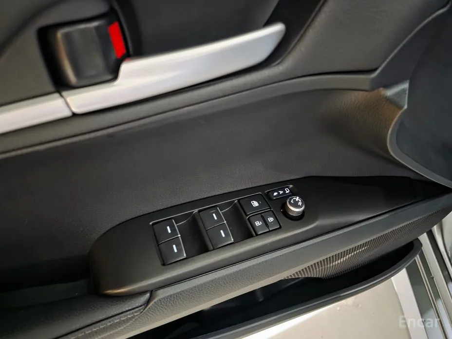 Toyota Camry 2024 2.5 XLE Hybrid