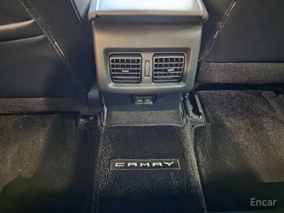 Toyota Camry 2024 2.5 XLE Hybrid