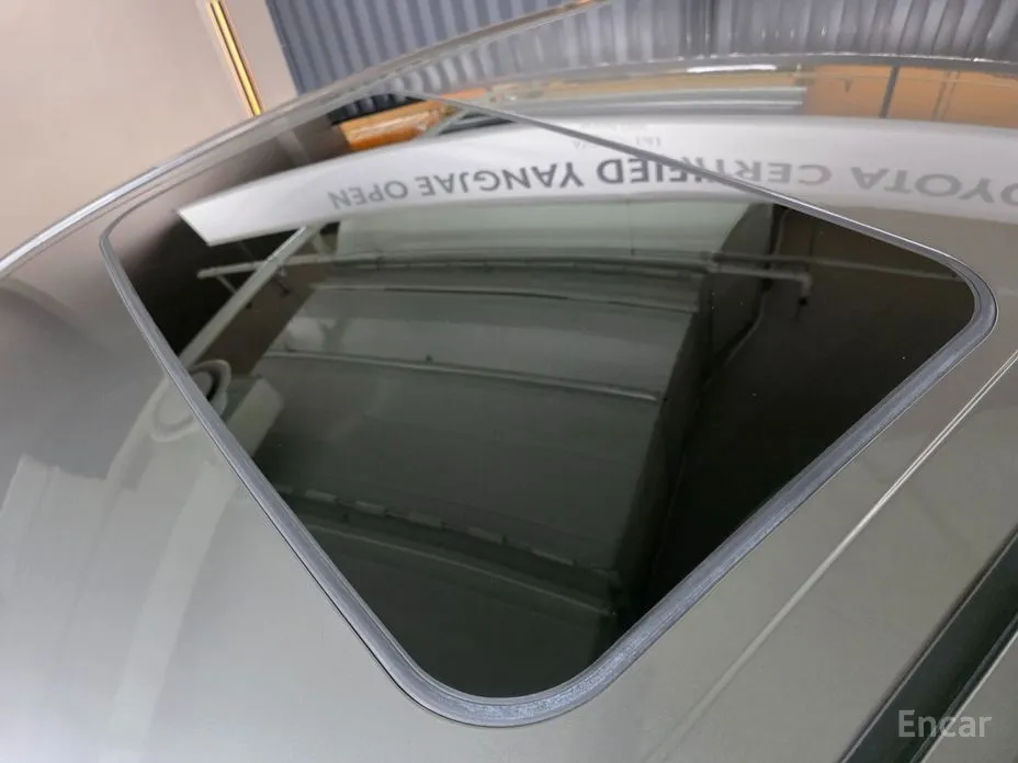 Toyota Camry 2024 2.5 XLE Hybrid