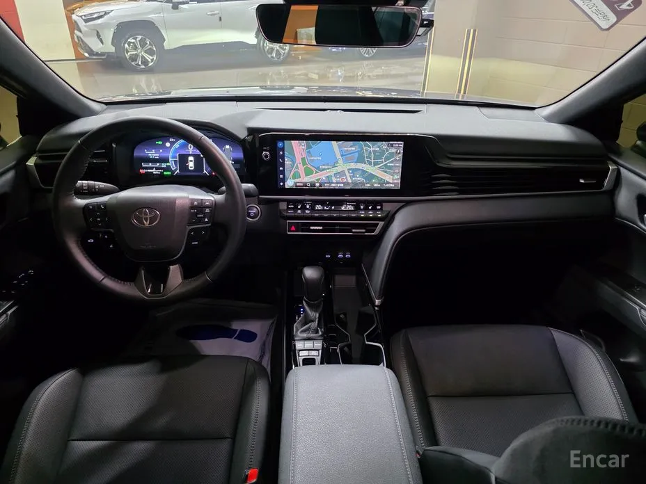 Toyota Camry 2024 2.5 XLE Hybrid