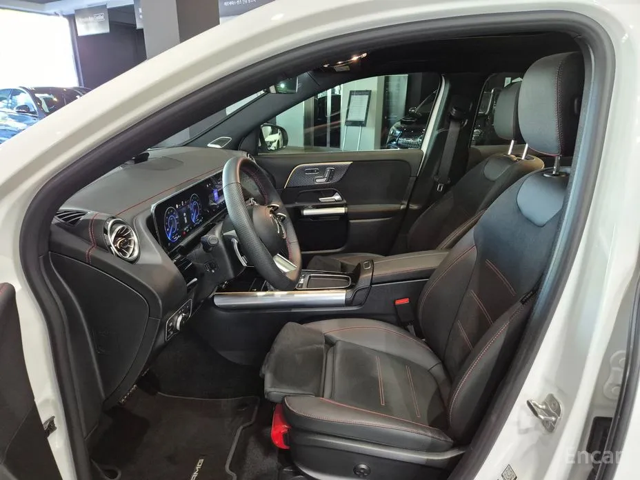 Mercedes-Benz EQA 2021 EQA250 AMG Line