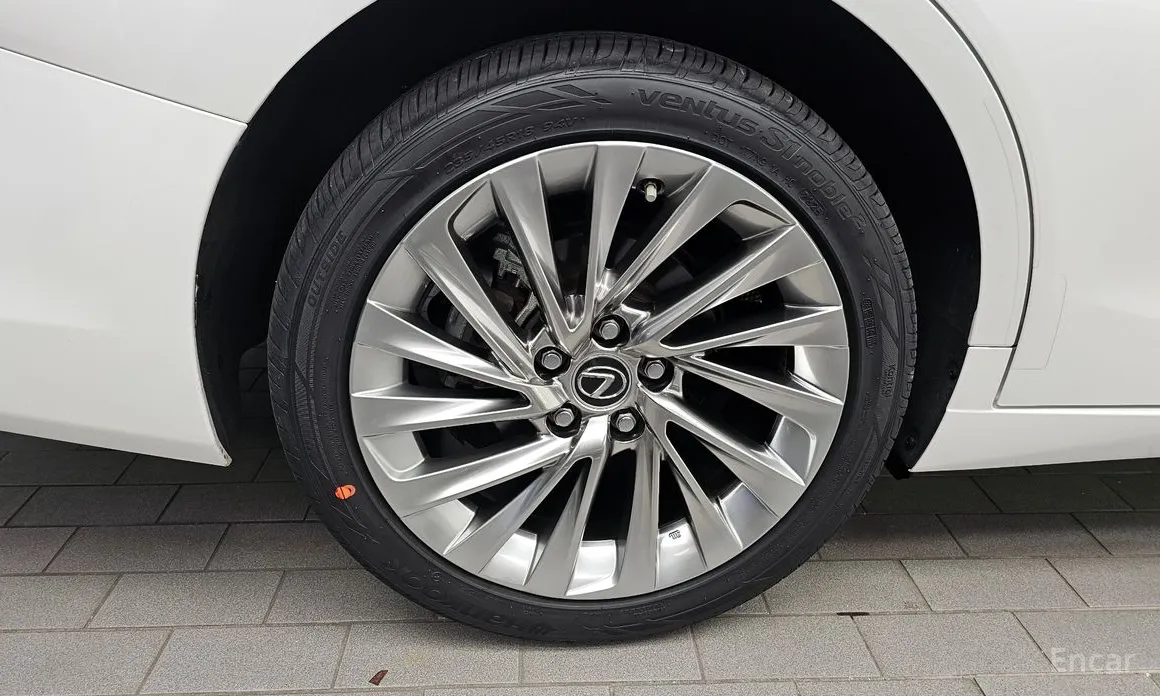 Lexus ES 2018 Luxury Plus