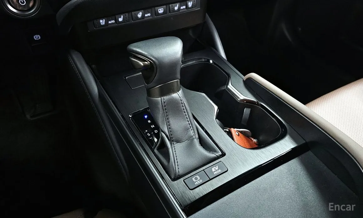 Lexus ES 2018 Luxury Plus