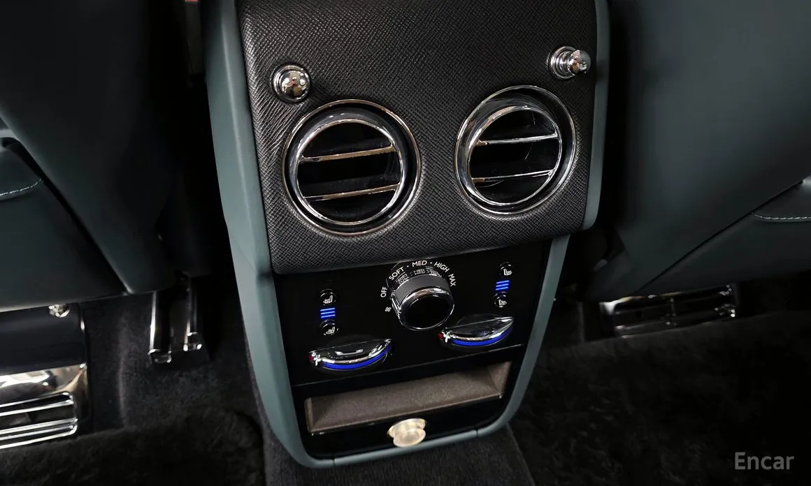 Rolls-Royce Cullinan 2018 6.7 V12