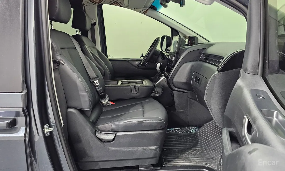 Hyundai Staria 2021 2WD Camping Car