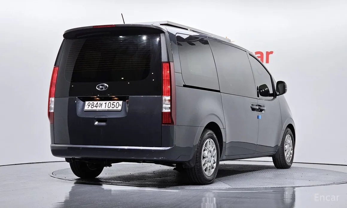 Hyundai Staria 2021 2WD Camping Car