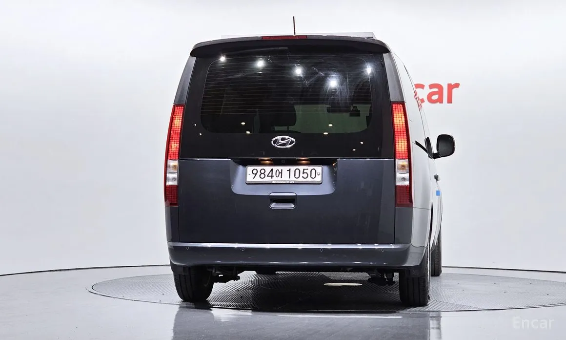 Hyundai Staria 2021 2WD Camping Car