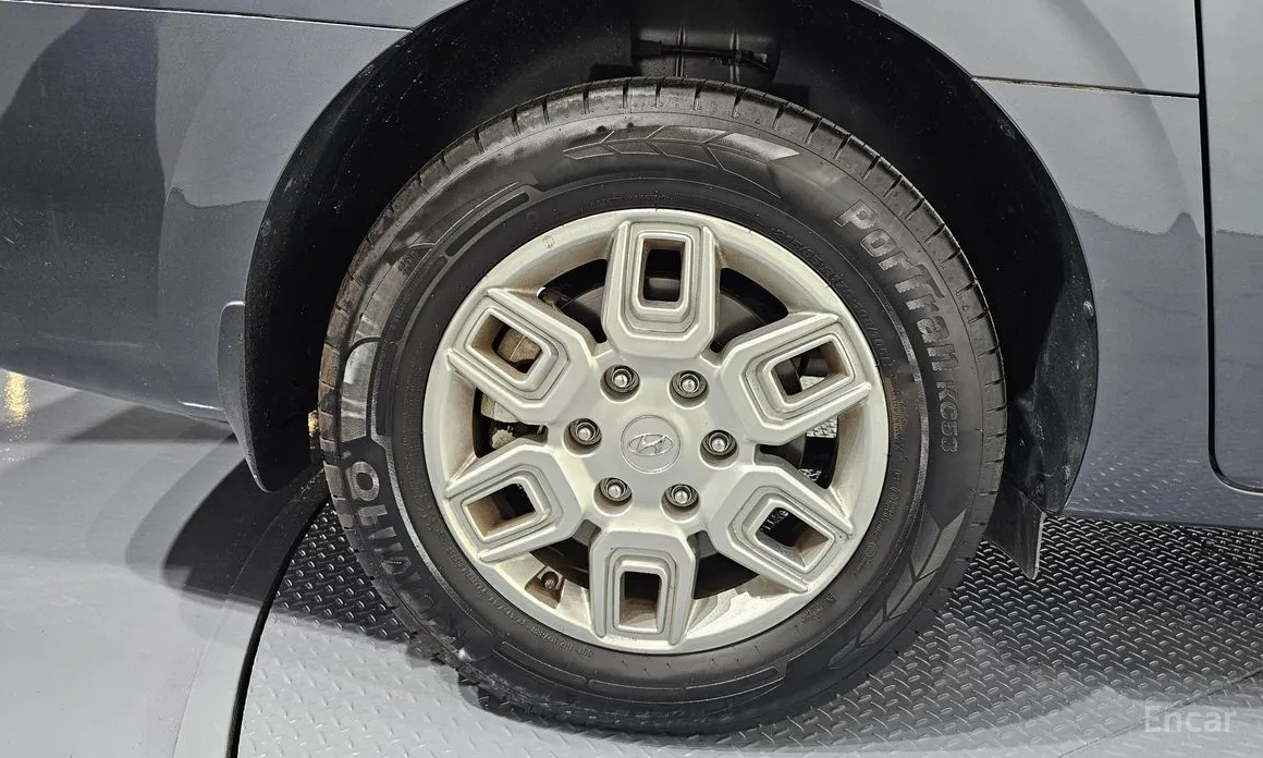 Hyundai Staria 2021 2WD Camping Car