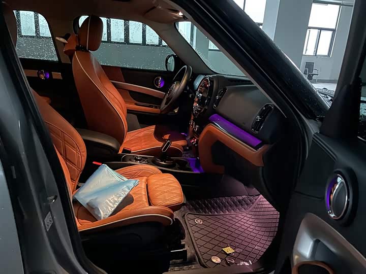 Mini Countryman 2023 2023款 改款 1.5T COOPER ALL4 鉴赏家