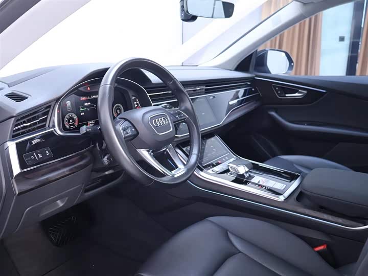 Audi Q8 2022 2022款 55 TFSI 豪华动感型