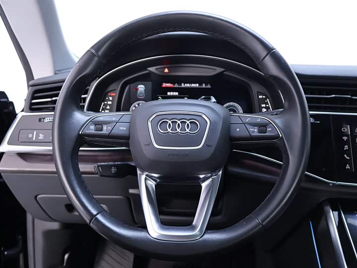 Audi Q8 2022 2022款 55 TFSI 豪华动感型