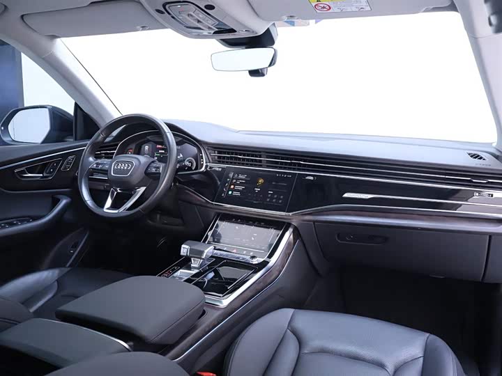 Audi Q8 2022 2022款 55 TFSI 豪华动感型