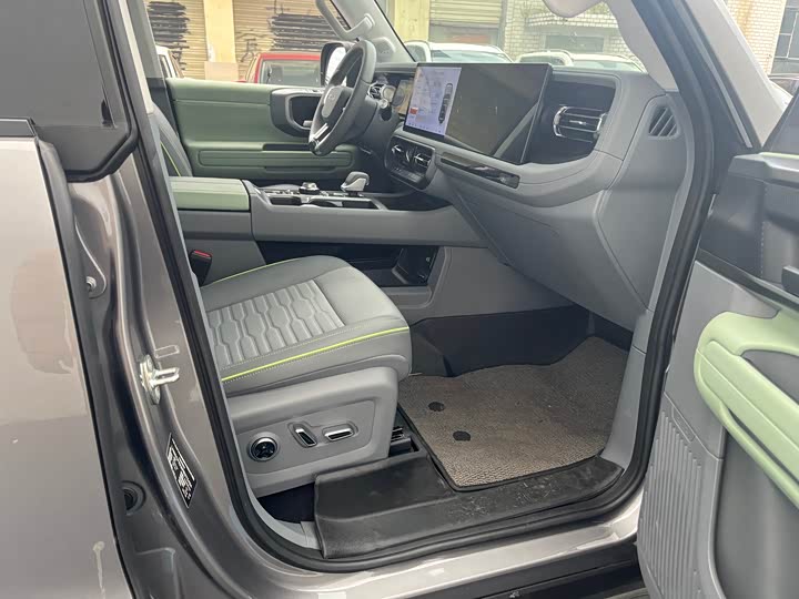 BAIC Beijing BJ40 2024 2024款 2.0D 全新刀锋英雄穿越者