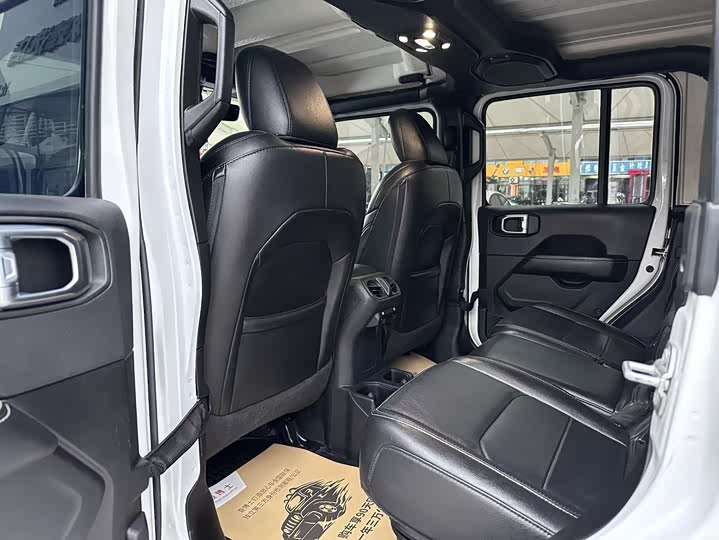 Jeep Gladiator 2022 2022款 3.6L 先行版