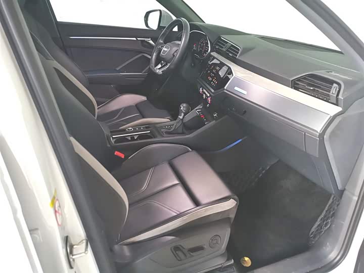 Audi Q3 2024 2024款 35 TFSI 时尚动感型