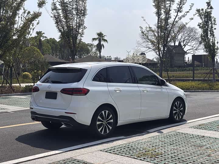 Mercedes-Benz B-Class 2022 2022款 B 200 动感型