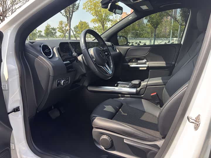 Mercedes-Benz B-Class 2022 2022款 B 200 动感型