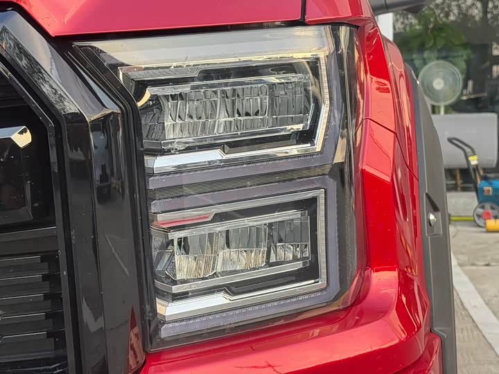 Foton Tunland G9 2022 2022款 2.0T野战大将军自动四驱运动版旗舰型标箱4F20TC