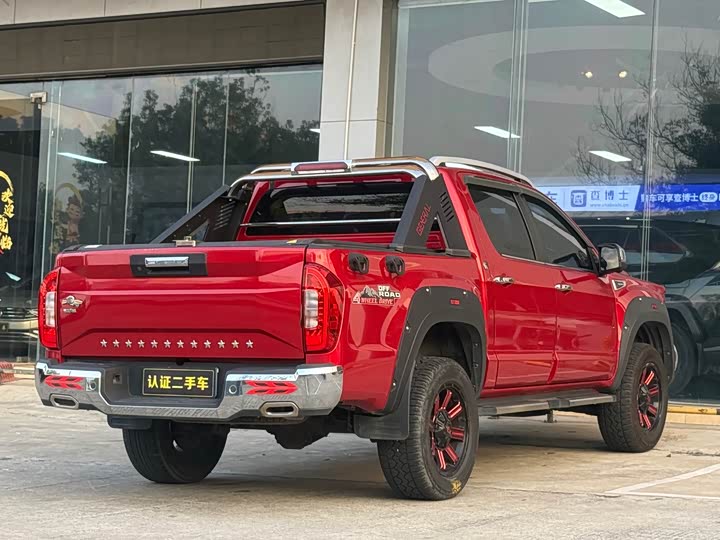 Foton Tunland G9 2022 2022款 2.0T野战大将军自动四驱运动版旗舰型标箱4F20TC