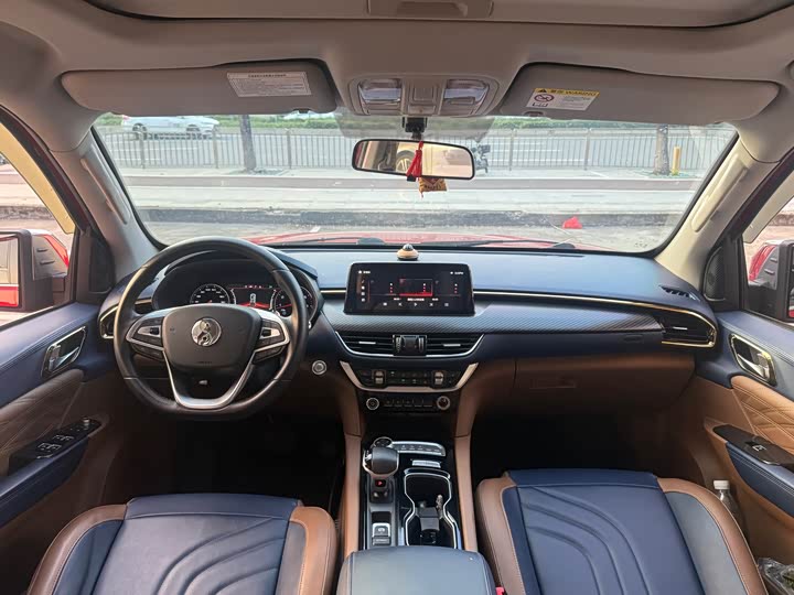 Foton Tunland G9 2022 2022款 2.0T野战大将军自动四驱运动版旗舰型标箱4F20TC