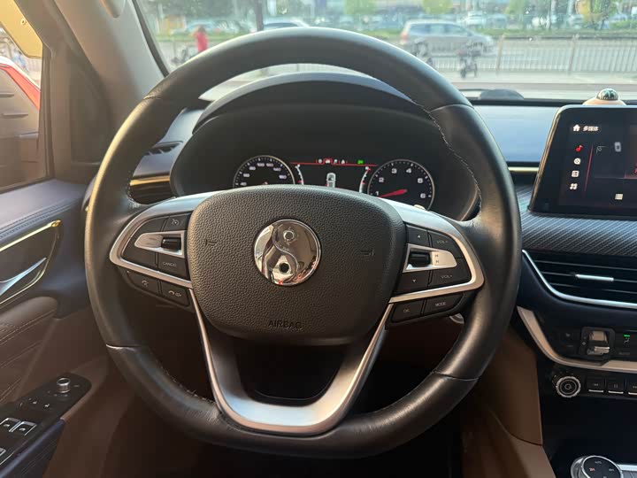 Foton Tunland G9 2022 2022款 2.0T野战大将军自动四驱运动版旗舰型标箱4F20TC