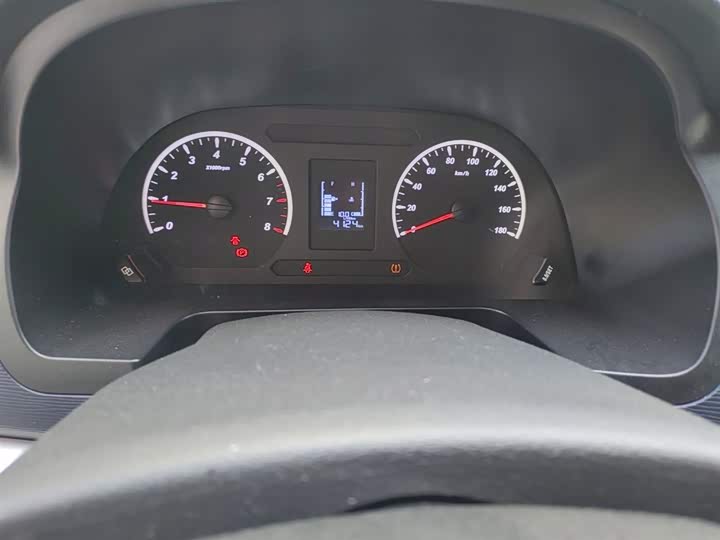 Dongfeng Forthing Lingzhi M5 2023 2023款 M5L 1.6L 基本型 5座