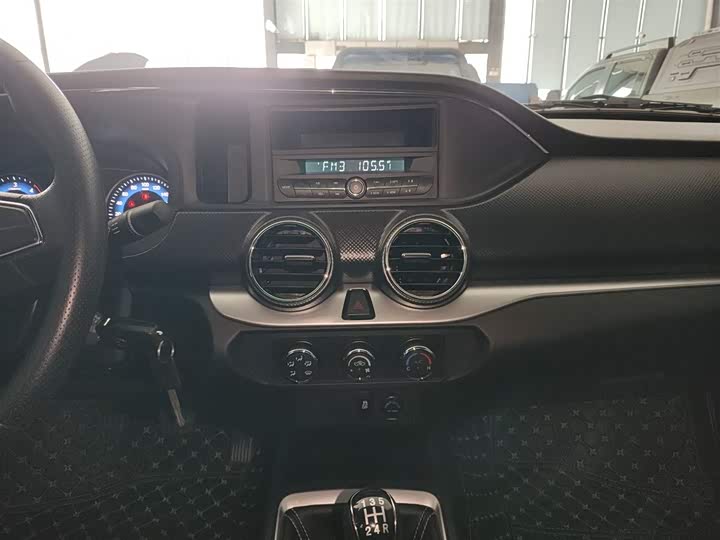 Dongfeng Rich 2023 2023款 2.4T柴油两驱创业版基型车YCY24165-61