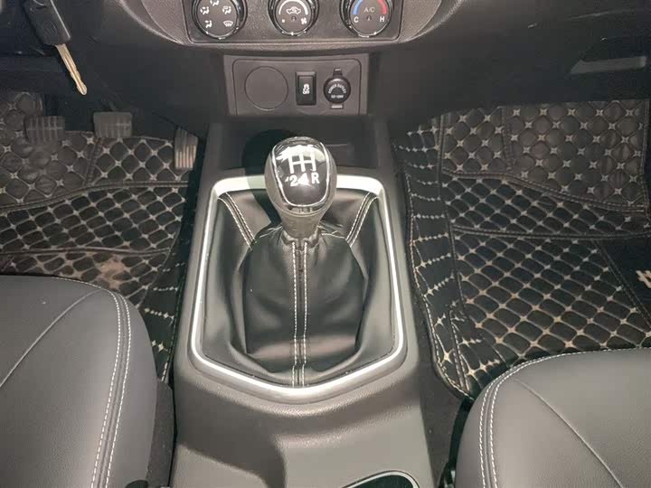 Dongfeng Rich 2023 2023款 2.4T柴油两驱创业版基型车YCY24165-61