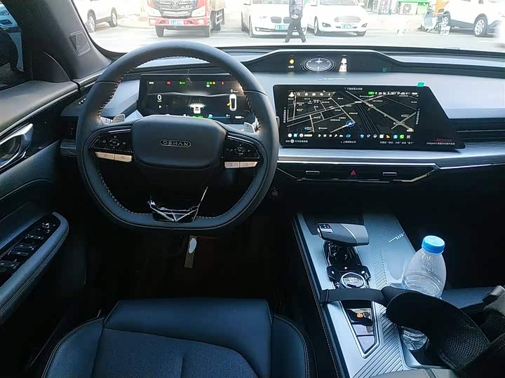 Changan Oshan Z6 Hybrid 2023 2023款 智电iDD 150KM旗舰PLUS