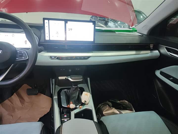 Geely Emgrand L 2022 2022款 1.4T CVT至尊型