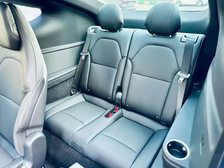 Tesla Model Y 2025 2025款 长续航全轮驱动版