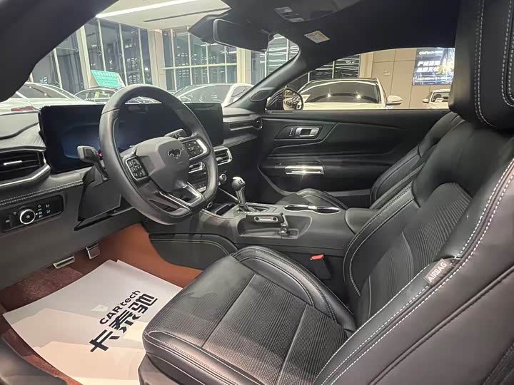 Ford Mustang 2024 2024款 2.3T EcoBoost 硬顶性能版