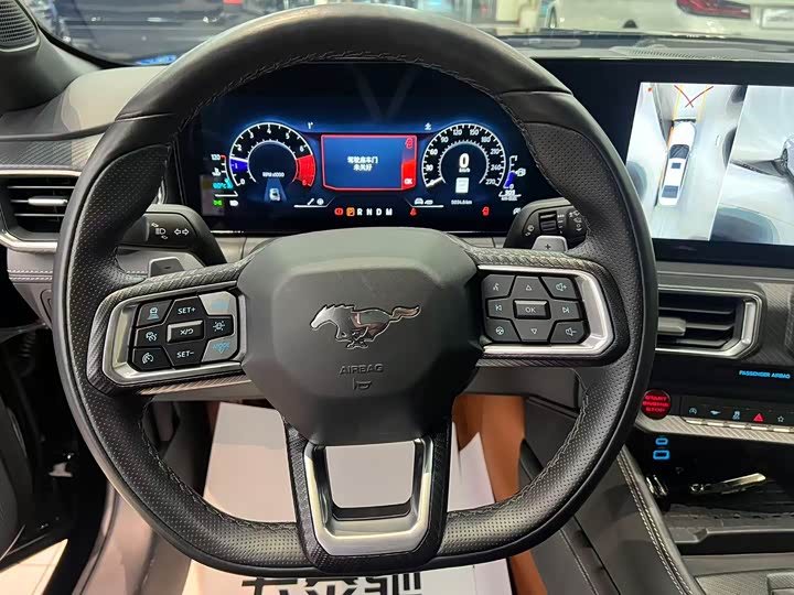 Ford Mustang 2024 2024款 2.3T EcoBoost 硬顶性能版