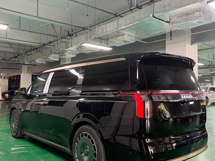 Zeekr 009 2024 2024款 光辉典藏版