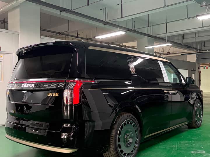 Zeekr 009 2024 2024款 光辉典藏版