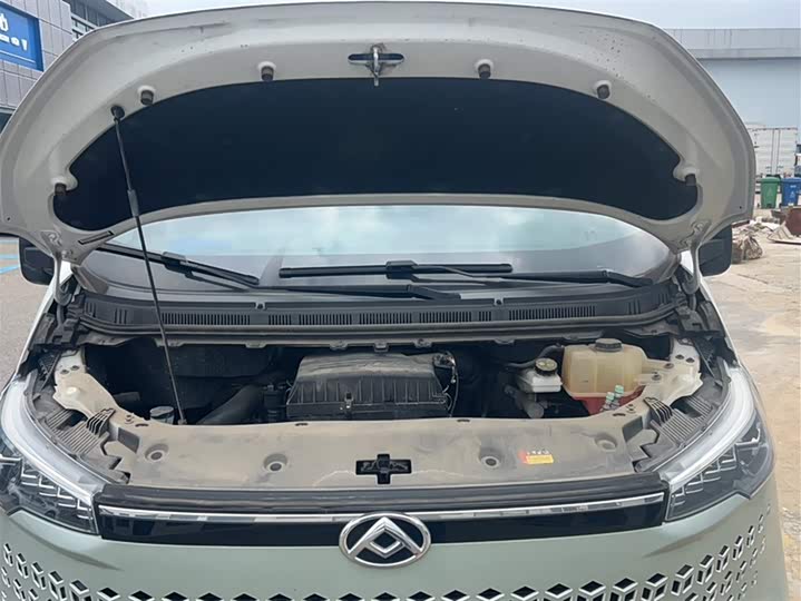 Maxus V70 2023 2023款 2.0T 精英版 手动短轴低顶 5/6座（125Ps）