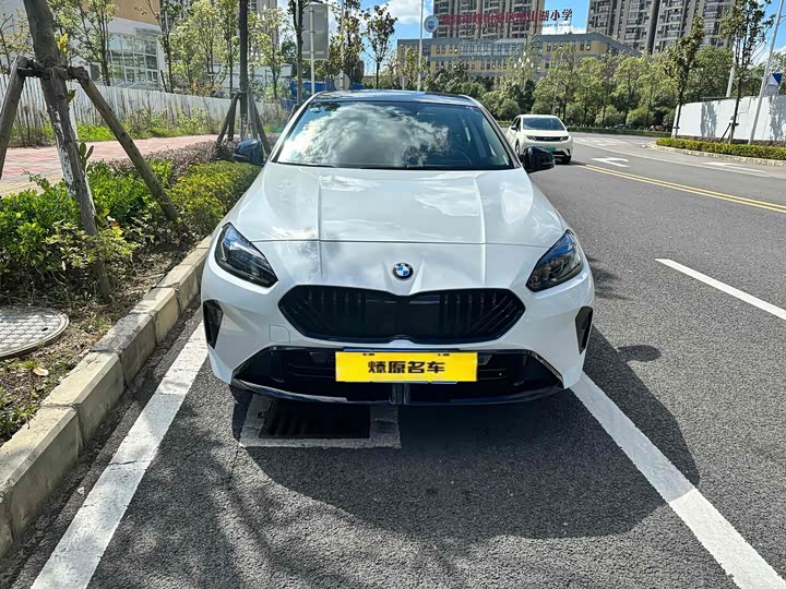 BMW 2 Series 2025 2025款 225L M运动曜夜套装