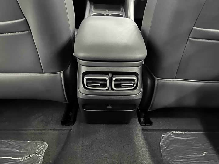 Roewe D7 2025 2025款 DMH 125km 世界冠军版