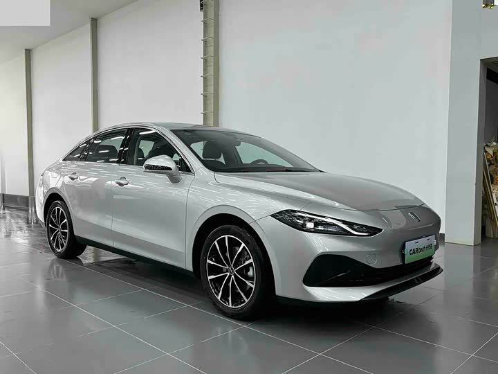 Roewe D7 2025 2025款 DMH 125km 世界冠军版