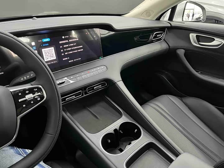 Roewe D7 2025 2025款 DMH 125km 世界冠军版