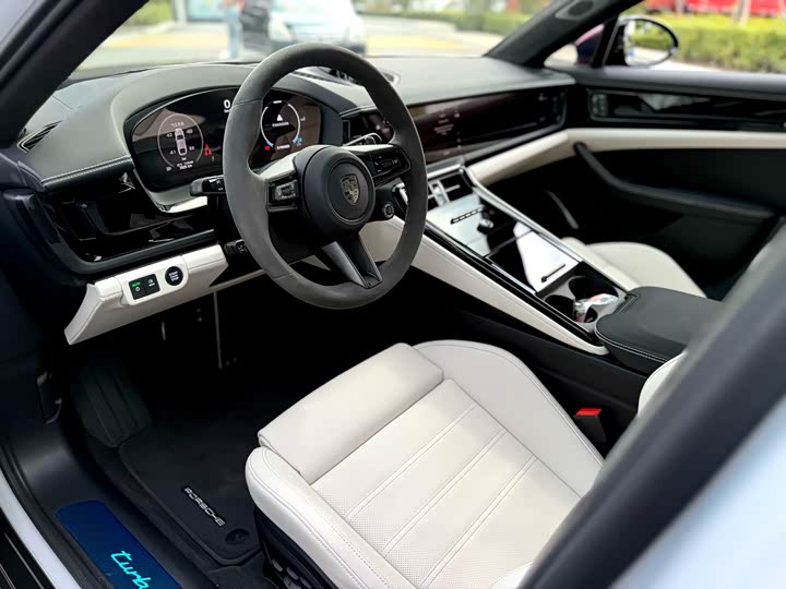 Porsche Panamera Hybrid 2024 2024款 Panamera Turbo E-Hybrid 行政加长版 4.0T