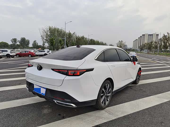 Changan Yida 2023 2023款 蓝鲸NE 1.5T GDI DCT领航型