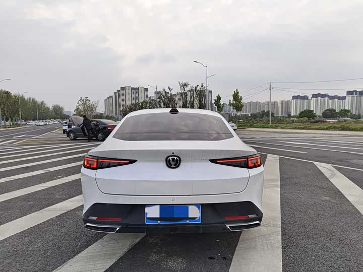 Changan Yida 2023 2023款 蓝鲸NE 1.5T GDI DCT领航型