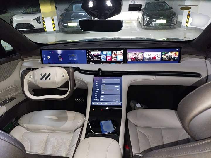 IM motors LS7 2023 2023款 100kWh Lux四驱版