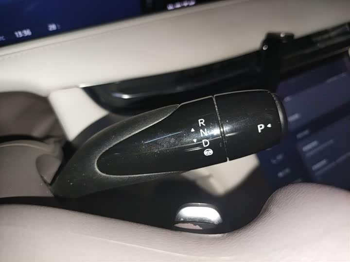 IM motors LS7 2023 2023款 100kWh Lux四驱版