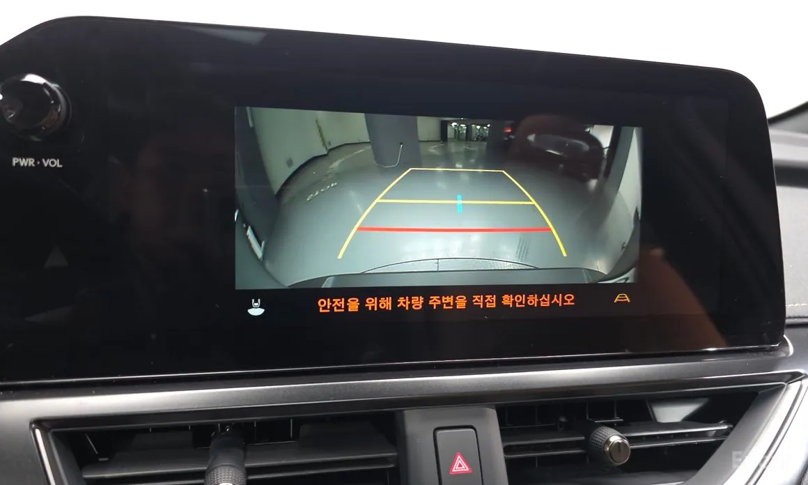 Lexus UX 2019 2.0 2WD